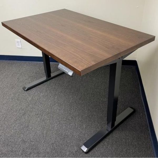 Thanh lý Bàn làm việc nhân viên chân sắt 1m2*60cm