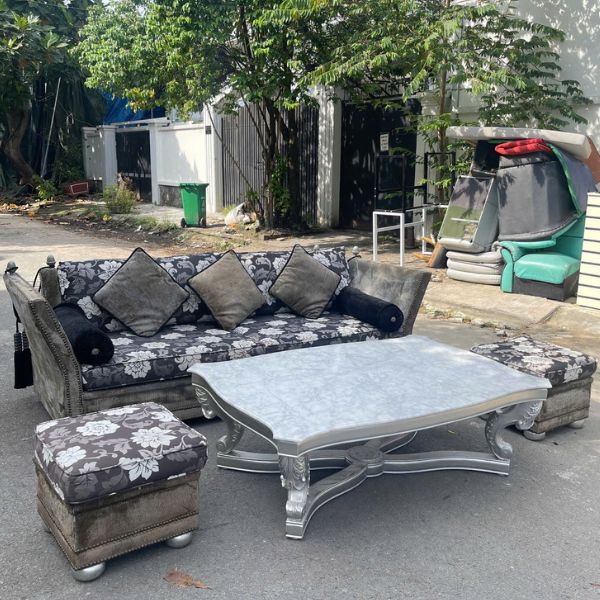 Bộ bàn ghế sofa cổ điển cao cấp mới 90% (không bàn)