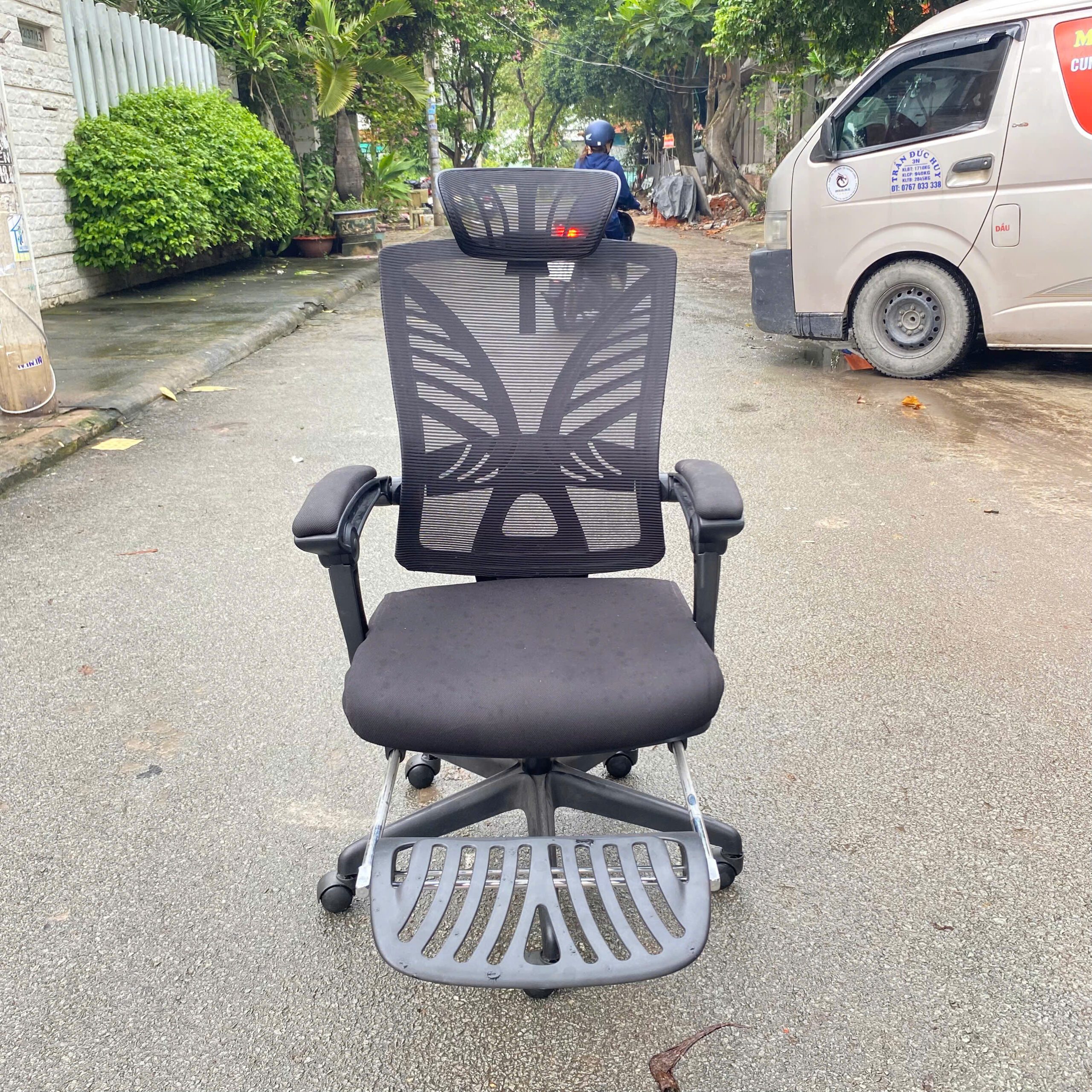 Ghế xoay Giám đốc thương hiệu Đỉnh Phú mới 90%