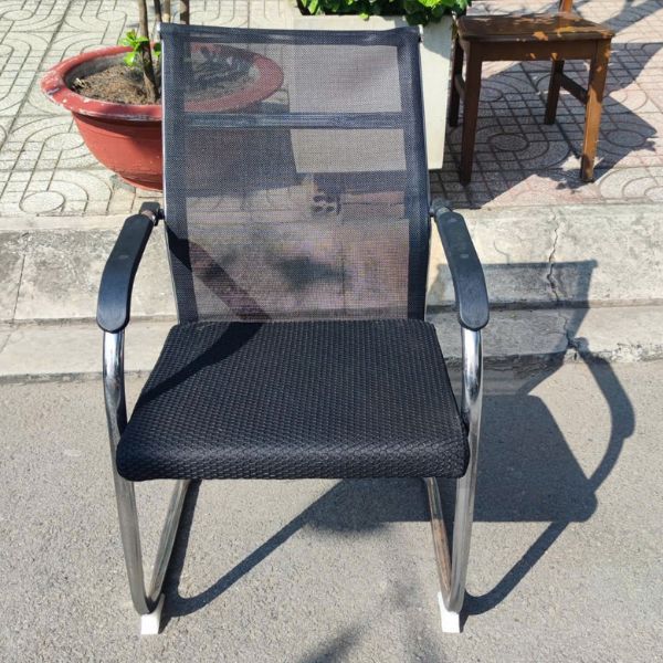 Ghế quỳ lưng lưới thấp thanh lý