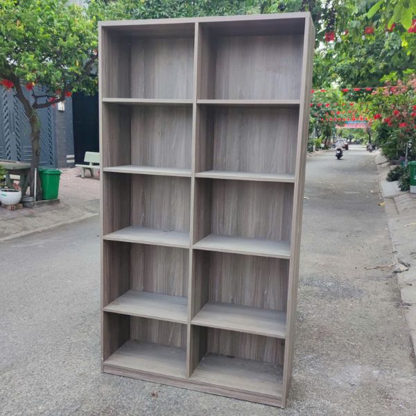 Kệ sách, kệ trưng bày gỗ MDF mới 90%