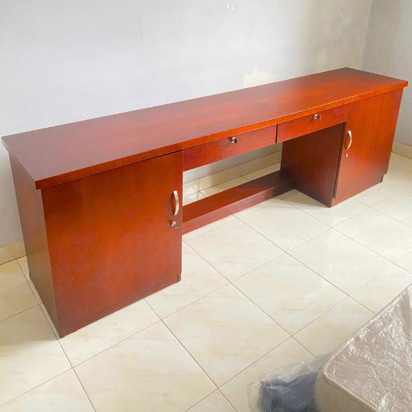 Thanh lý Kệ tivi gỗ công nghiệp dài 2m4 như mới