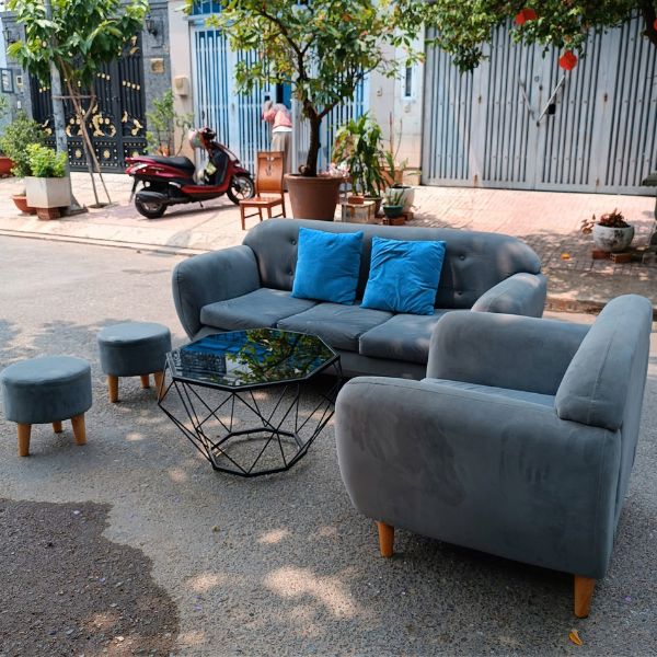 Bộ sofa xanh vải nhung kèm bàn kim cương thanh lý