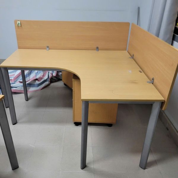 Bàn làm việc Trưởng phòng góc L mới 90%