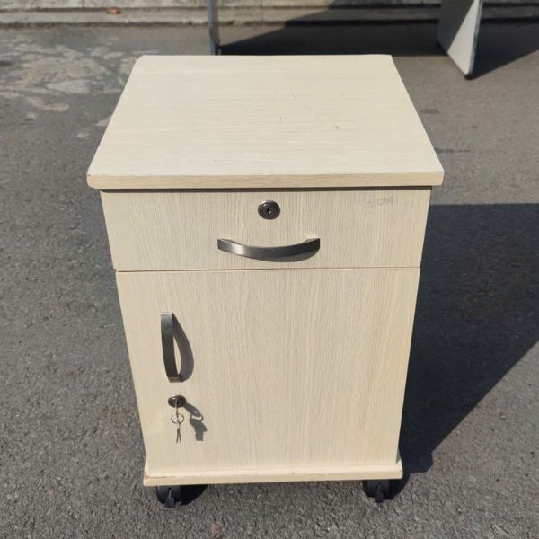 tu-cabin-2-ngan-thanh-ly