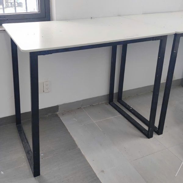 Thanh lý bàn làm việc chân sắt 1m2x80cm như mới