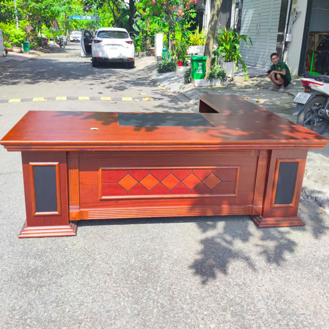 Bàn giám đốc MDF phủ veneer thanh lý như mới