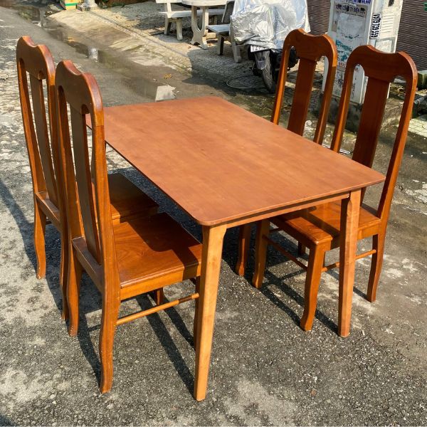 Bộ bàn ăn gỗ tự nhiên 4 ghế hàng đẹp 90%
