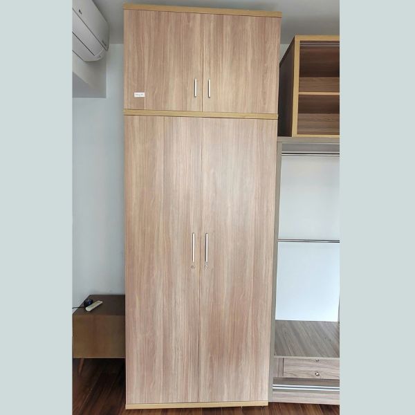 Tủ áo MDF kịch trần 1mx2m8 hiện đại mới 90%