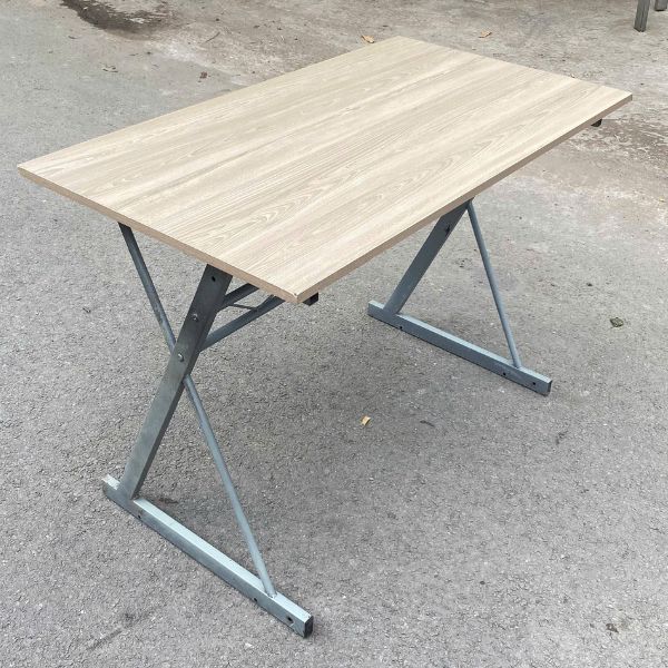 Bàn làm việc chữ X hiện đại thanh lý giá rẻ