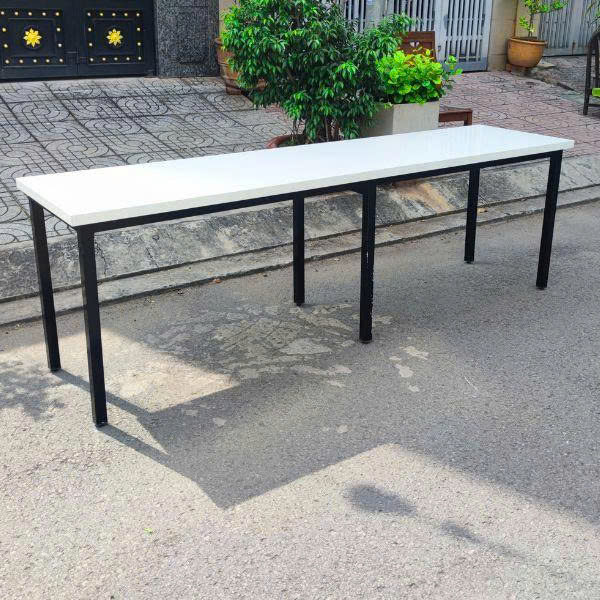 Bàn làm việc nhóm chân sắt 2m4 mới 90%