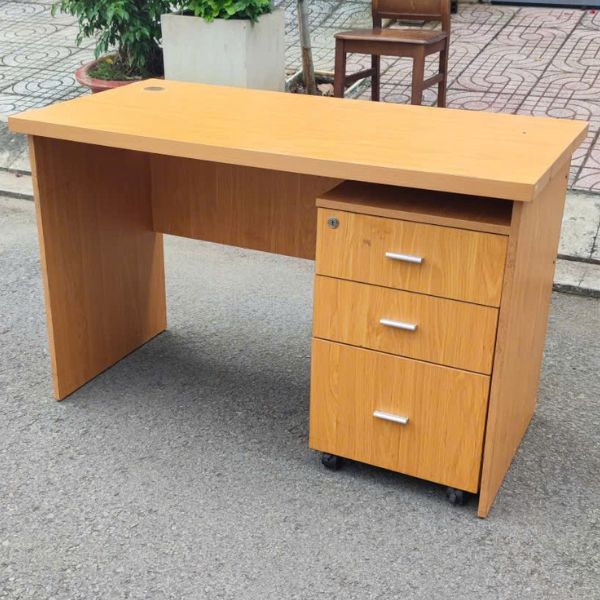 Bàn làm việc 1m2 tủ 3 ngăn thanh lý giá rẻ