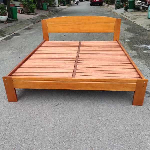 Giường gỗ vạt cuốn 1m6 dày dặn như mới