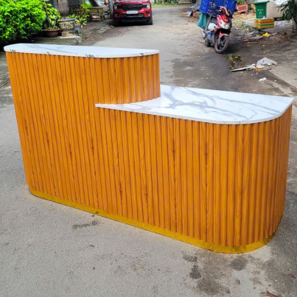 Thanh lý quầy lễ tân bo cong ốp lam đẹp 2m