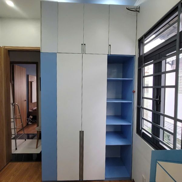 Thanh lý tủ MDF kịch trần cao cấp đẹp như mới