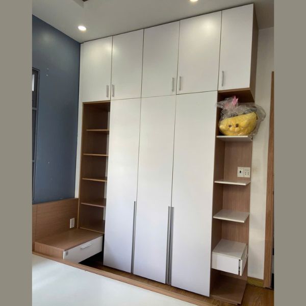 Tủ quần áo kịch trần 2m9x2m2 nâu trắng đẹp
