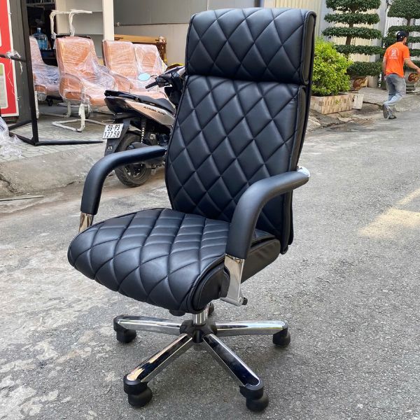 Thanh lý ghế xoay rainbow bọc da đẹp 95%