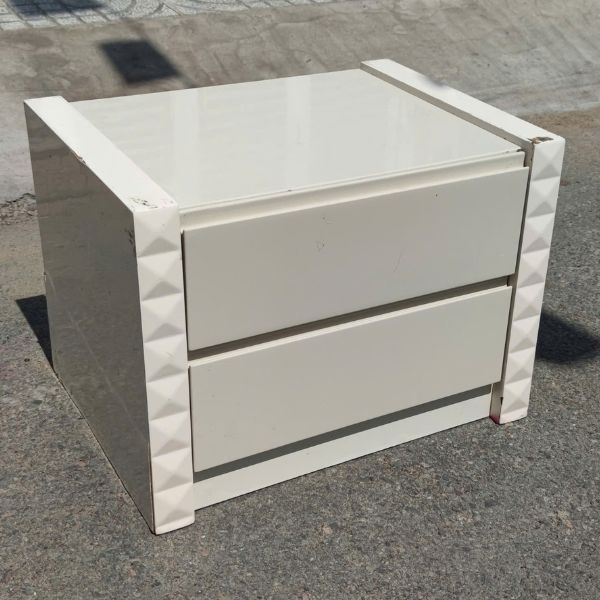 Tủ đầu giường gỗ 2 ngăn hiện đại mới 90%