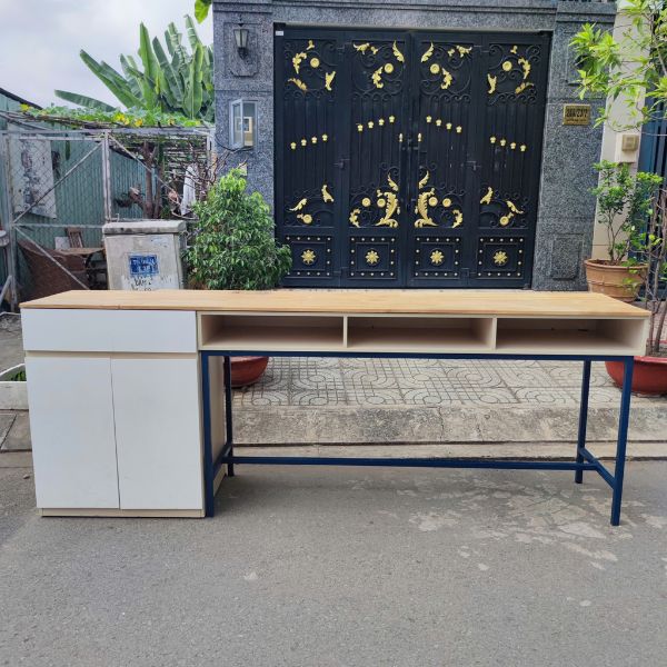 Thanh lý bàn bar văn phòng mặt gỗ sang trọng