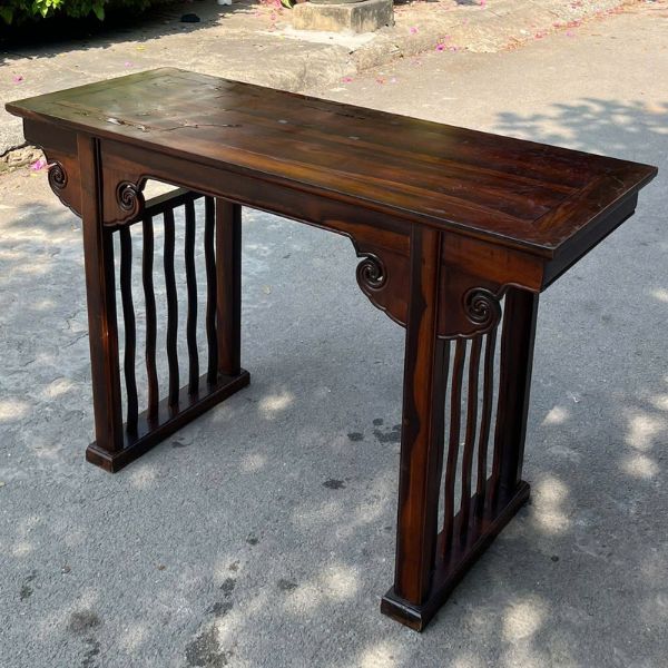 Bàn thờ chung cư nhỏ gọn gỗ Muồng như mới