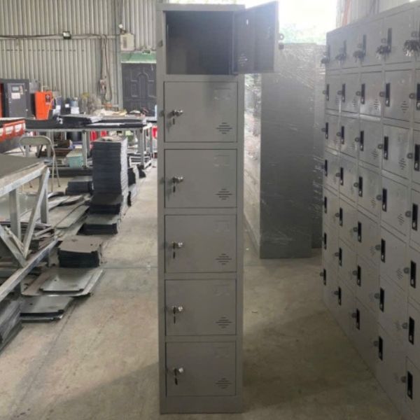 Thanh lý tủ locker sắt cá nhân 6 ngăn mới 99%