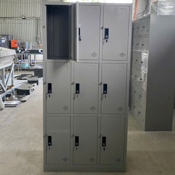 Thanh lý tủ sắt locker 9 cánh tồn kho