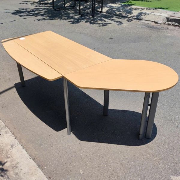 Bàn làm việc Trưởng phòng chân sắt Elip dày dặn như mới